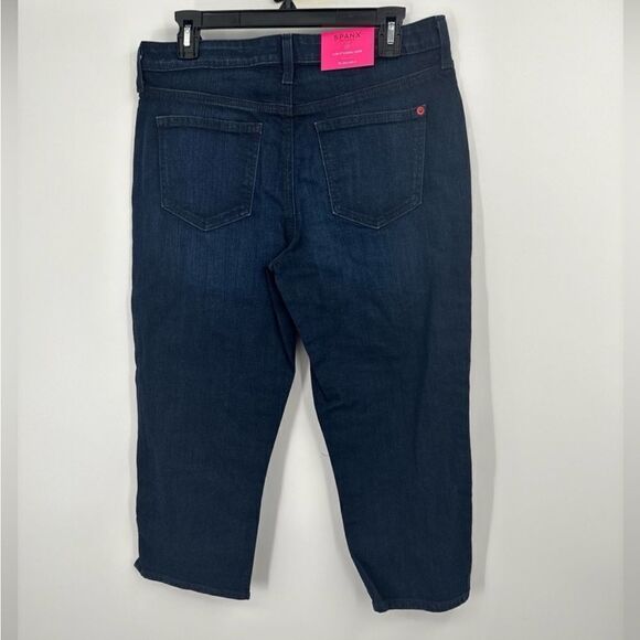 Spanx Slim X Casual Capri Size 29 (33) Dark Wash Denim Jeans NWT - Picture 4 of 10